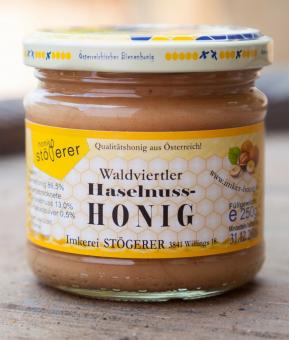 Waldviertler Cremehonig mit Haselnüssen